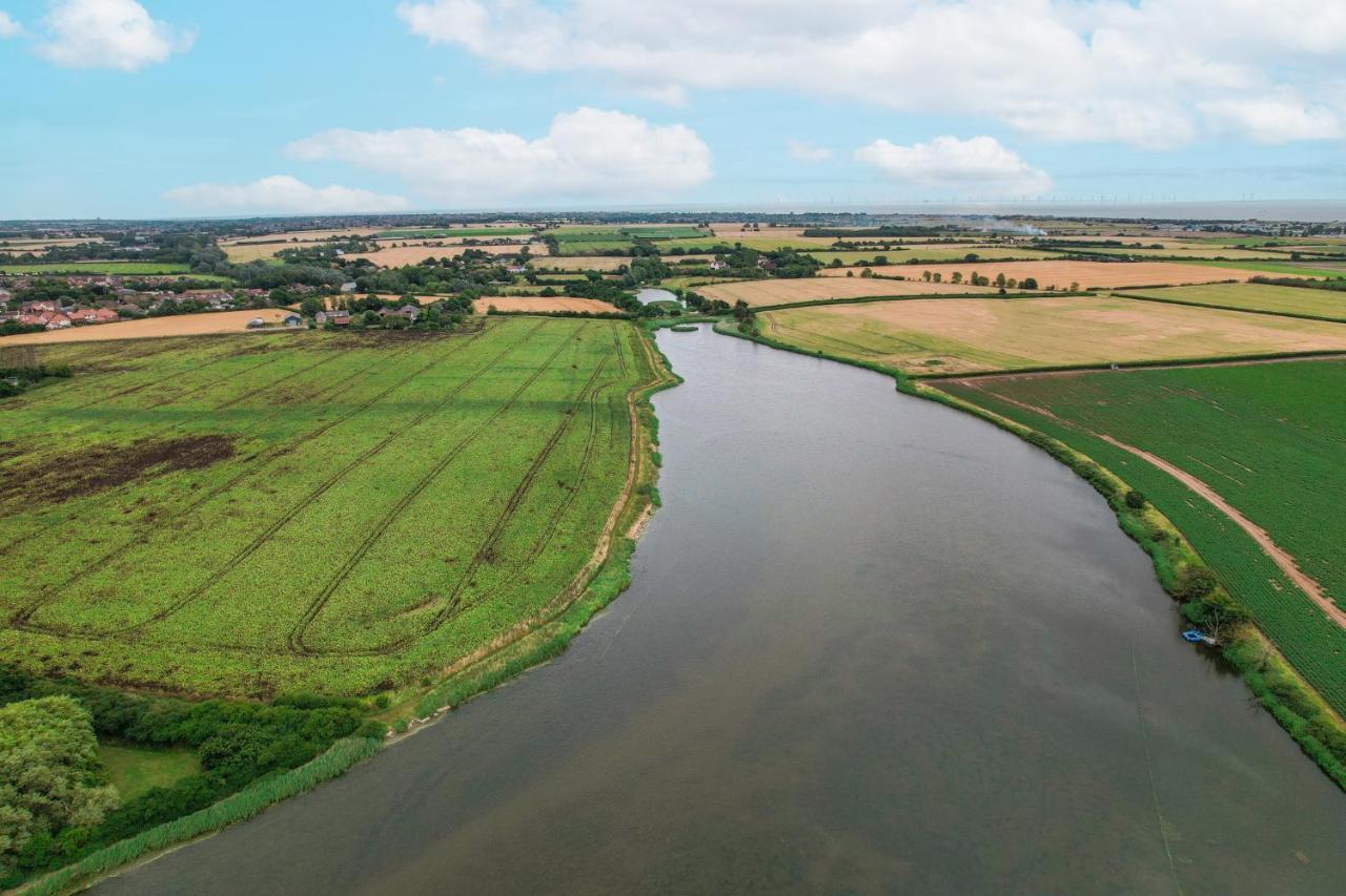 Mill Dam Lake House Saint Osyth Екстериор снимка